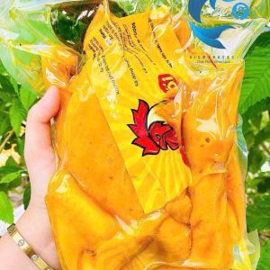 Gà ủ muối tem vàng